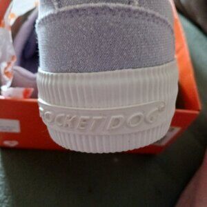 Size 8 rocket dog purple sneakers